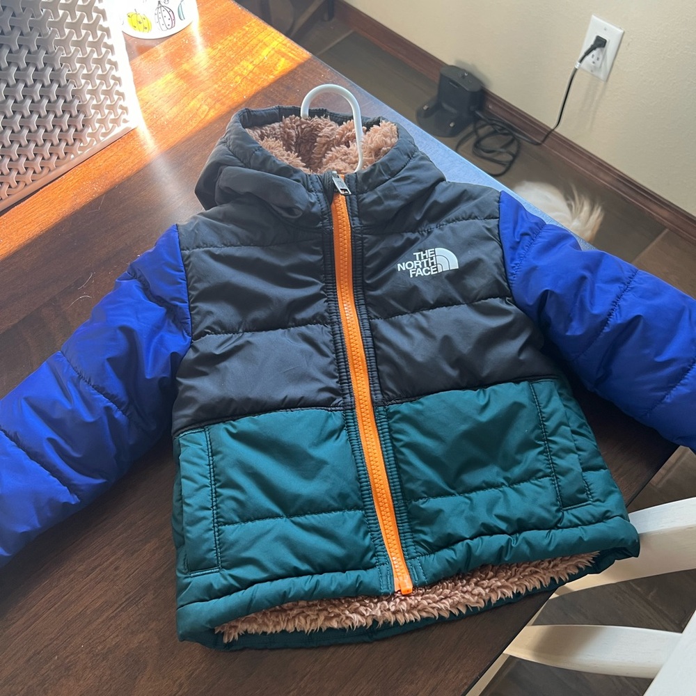 Thick and comfy reversible The Northface Jacket
